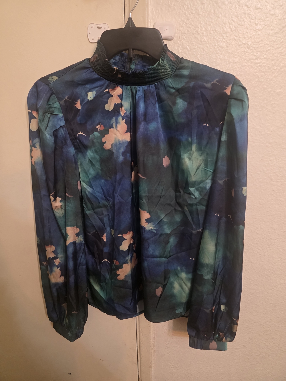 MELLODAY Navy and Teal Floral Blouse